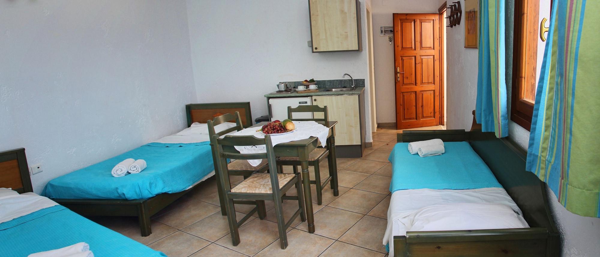 Romantica Hotel Apartments Херсониссос Экстерьер фото