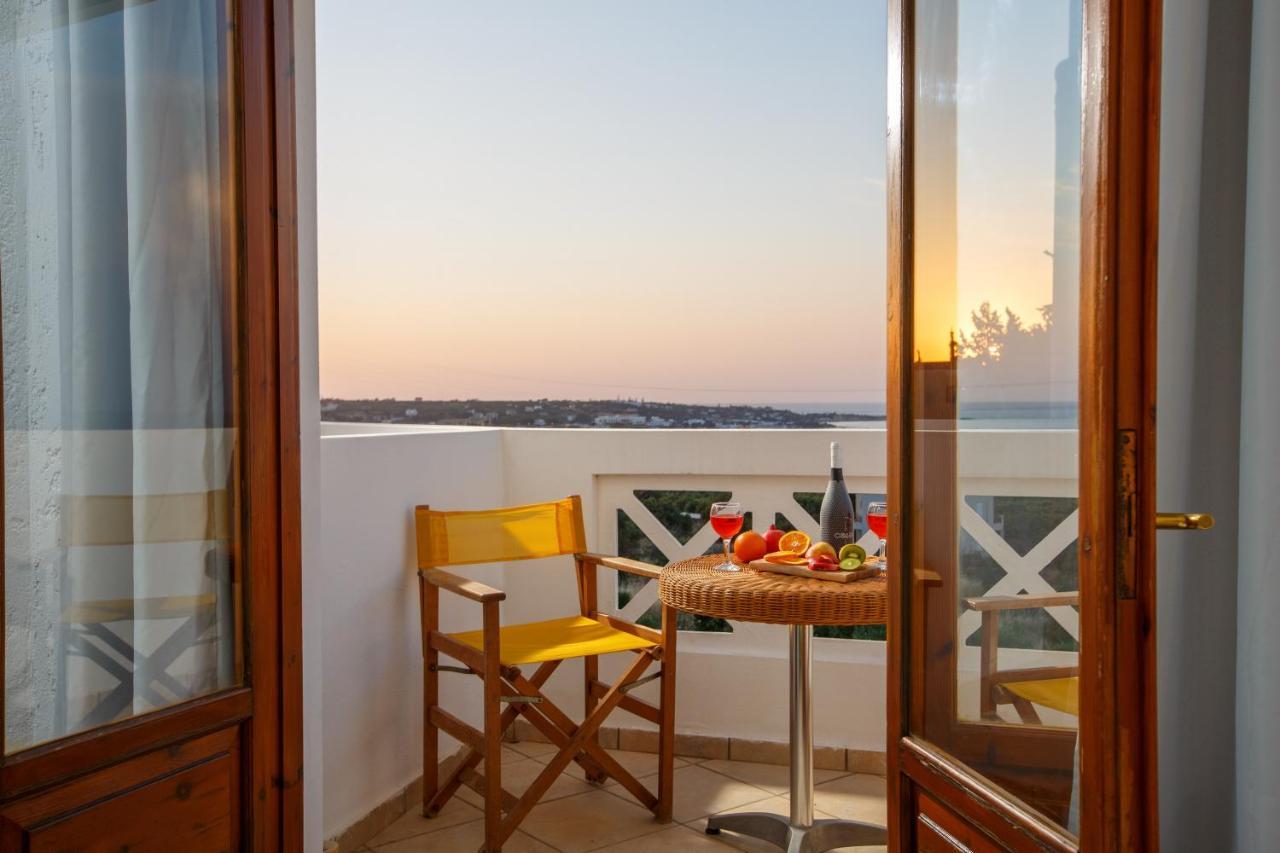 Romantica Hotel Apartments Херсониссос Экстерьер фото