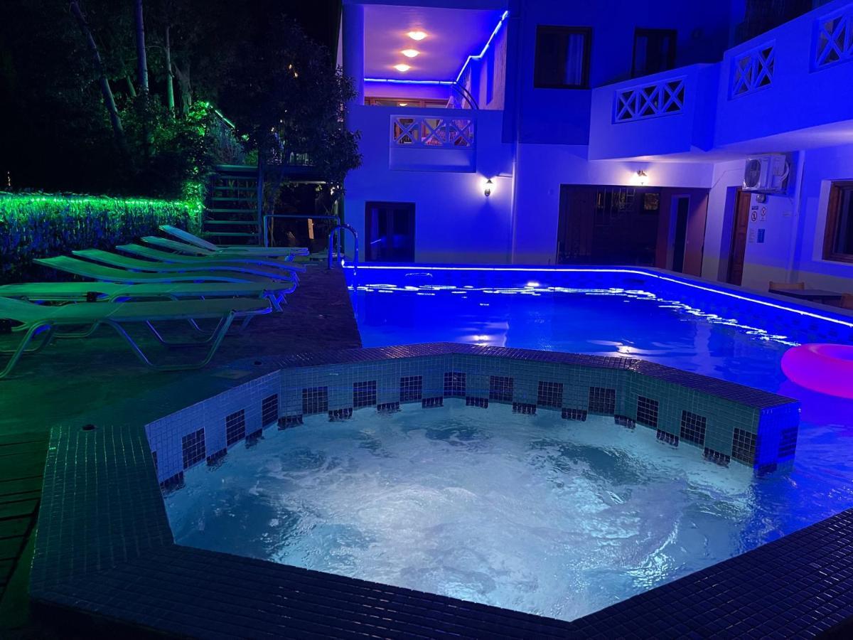 Romantica Hotel Apartments Херсониссос Экстерьер фото