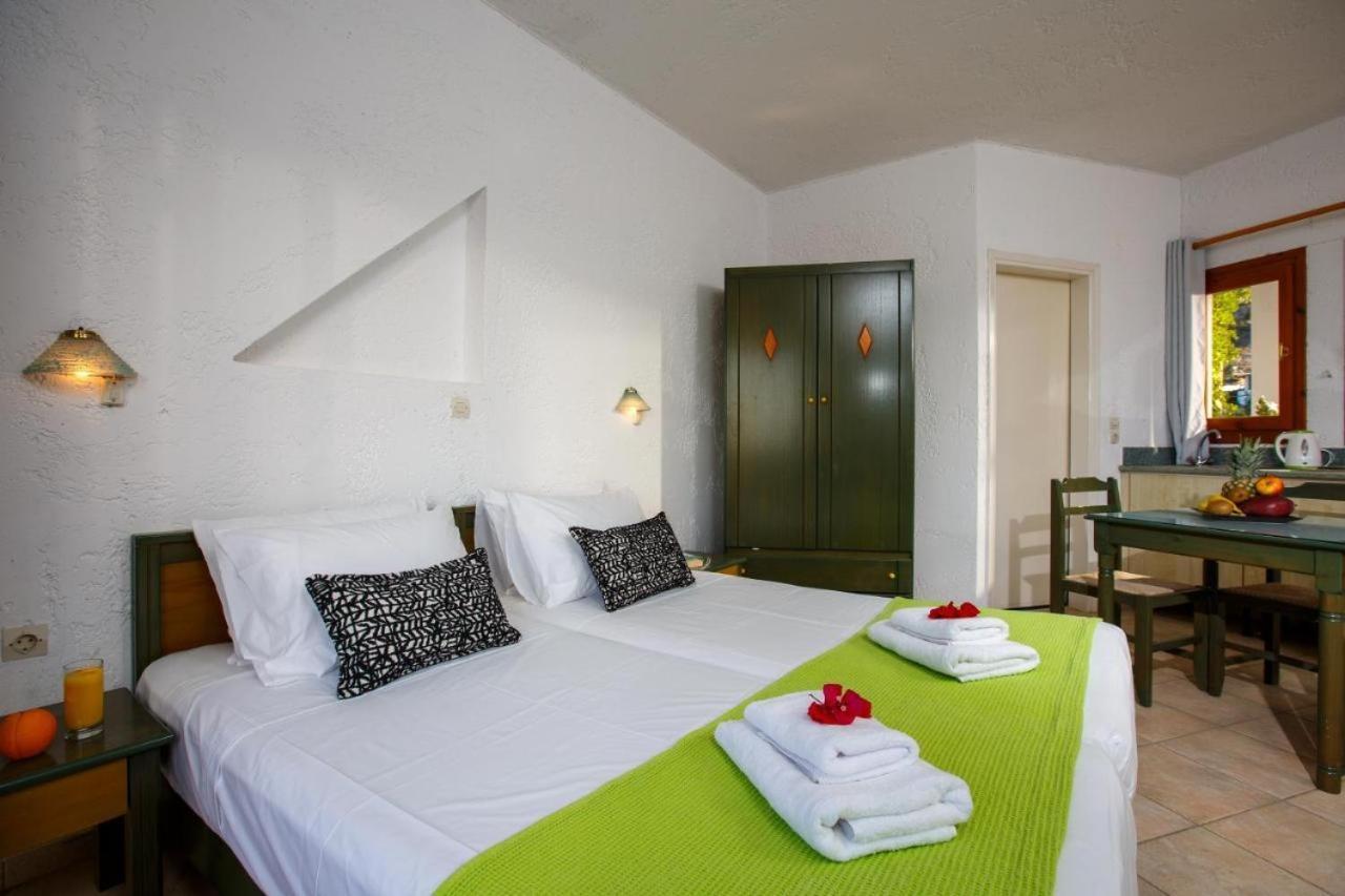 Romantica Hotel Apartments Херсониссос Экстерьер фото