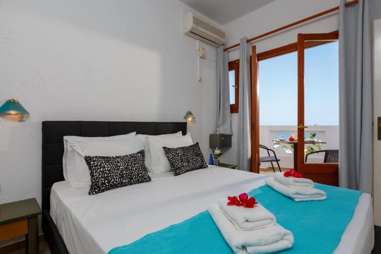 Romantica Hotel Apartments Херсониссос Экстерьер фото
